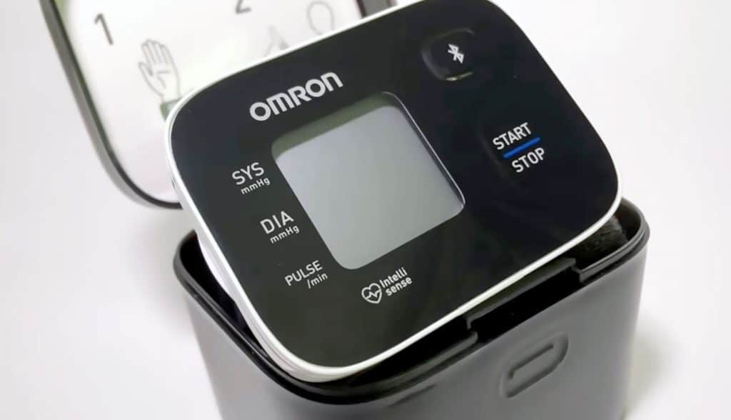 Tensiomètre électronique de poignet RS3 OMRON technologie intelli
